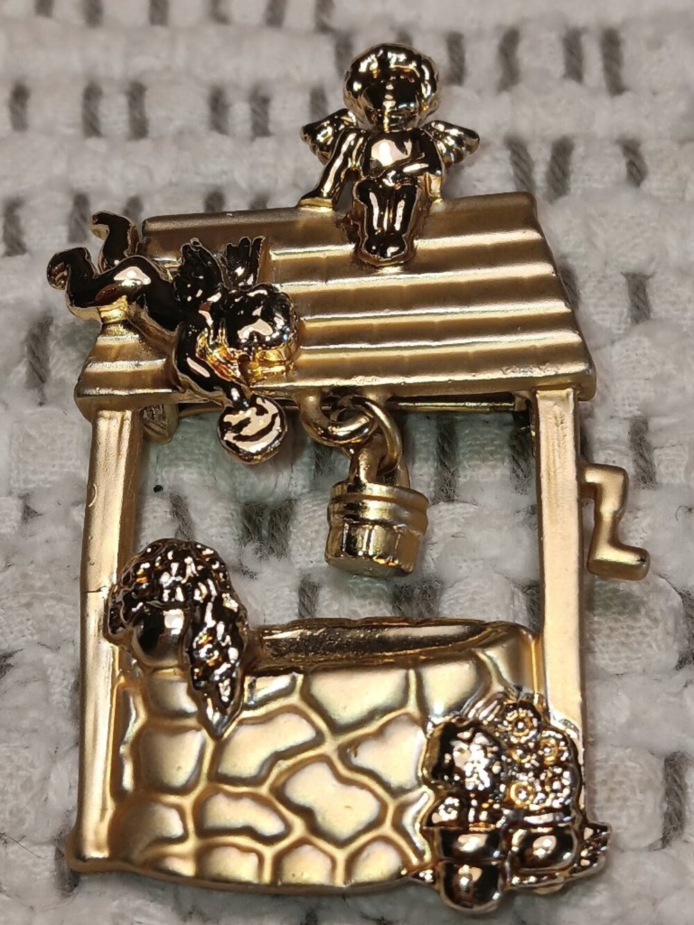 AJC Vintage Angels Wishing Well Dangle Accent Bucket Brooch Pin